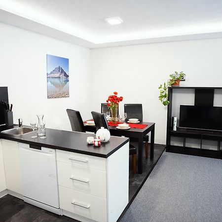 Apartmany Banff Besenova Luaran gambar