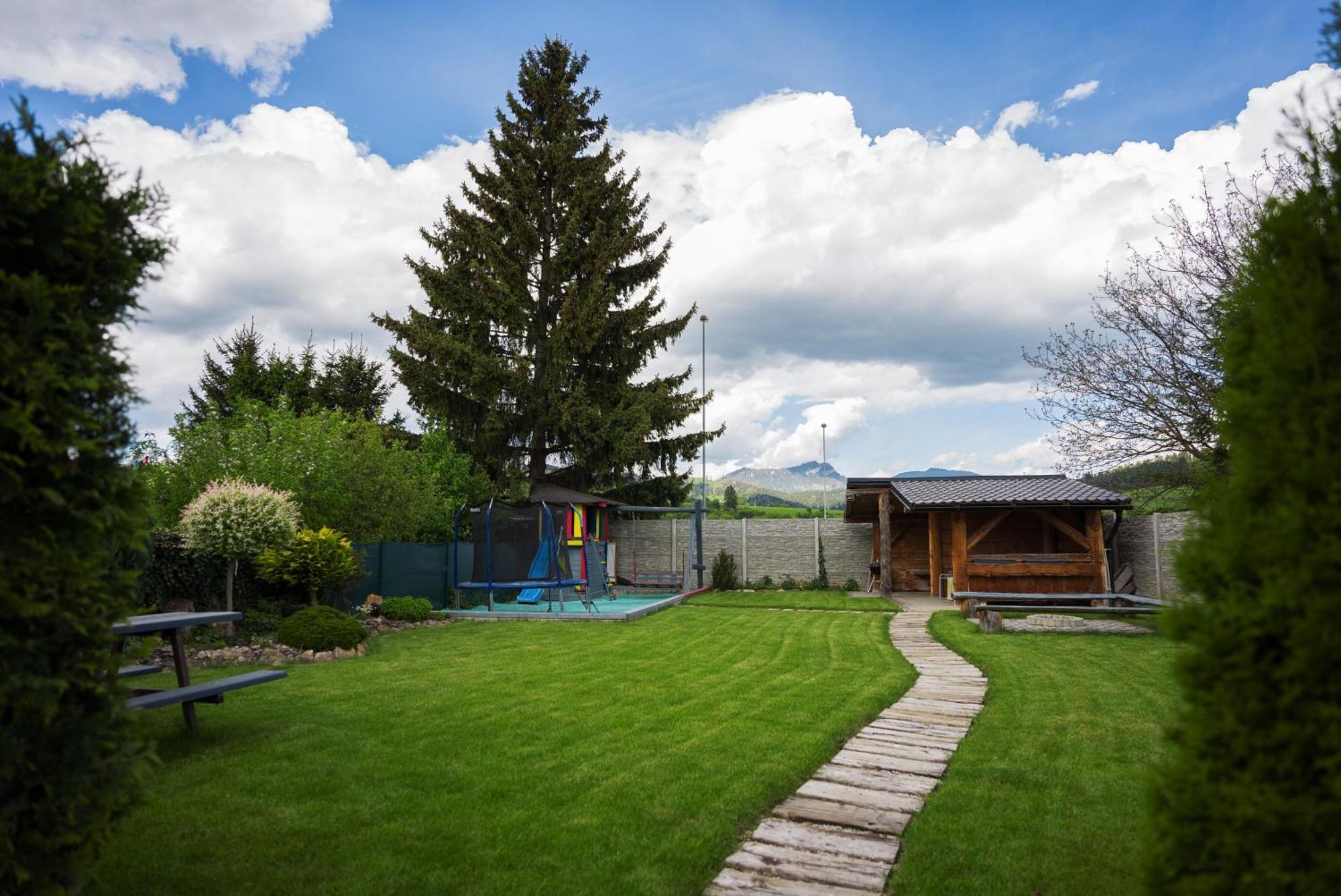 Apartmany Banff Besenova Luaran gambar