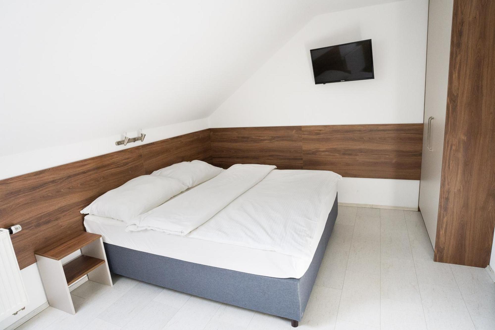 Apartmany Banff Besenova Luaran gambar