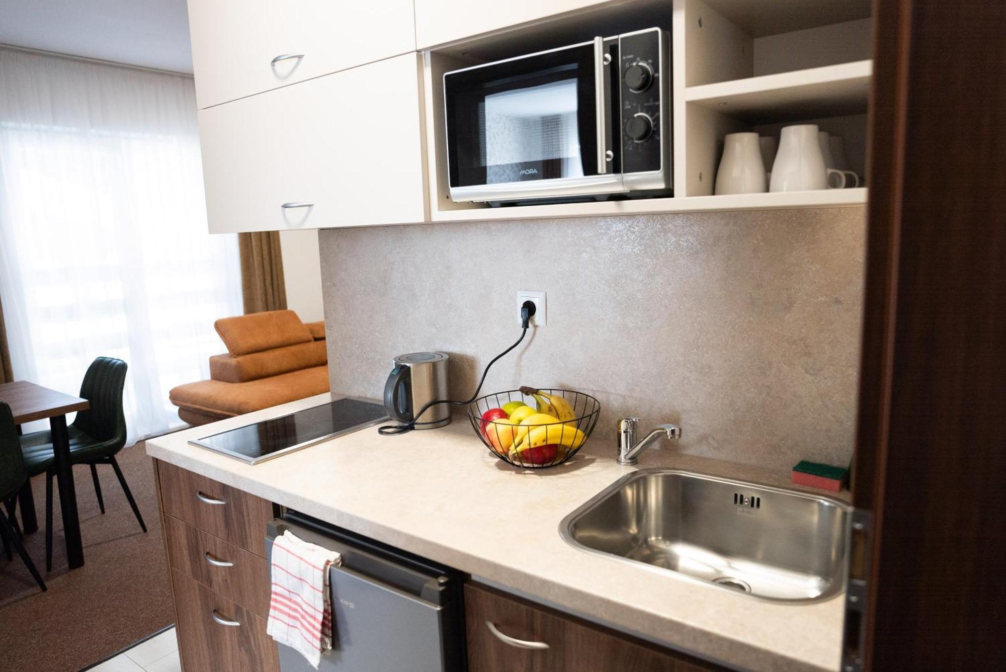 Apartmany Banff Besenova Luaran gambar