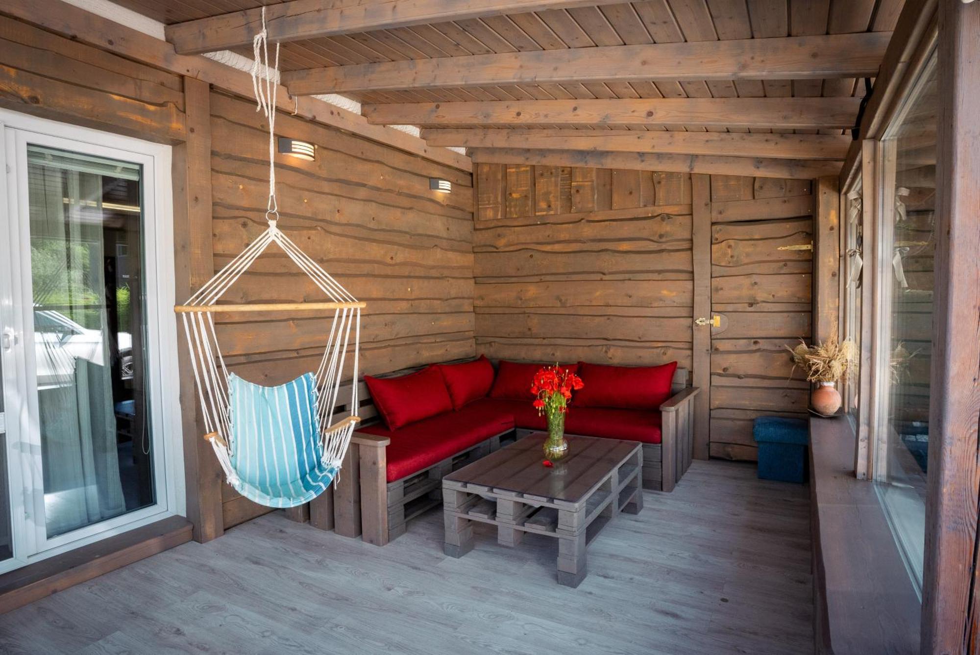 Apartmany Banff Besenova Luaran gambar