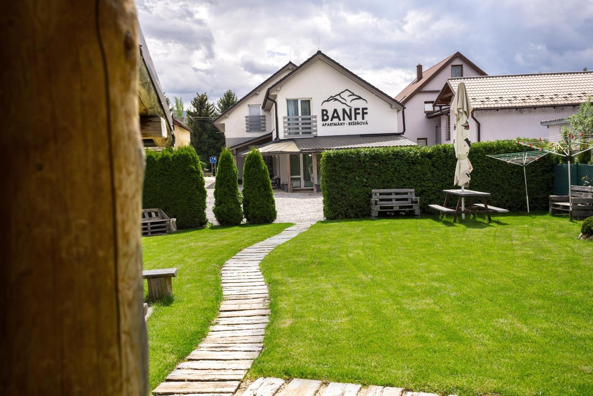 Apartmany Banff Besenova Luaran gambar